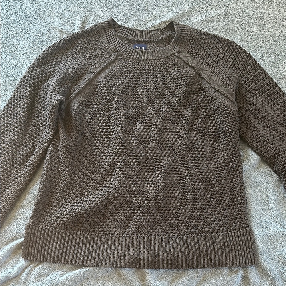 GAP women’s thick knit gray sweater